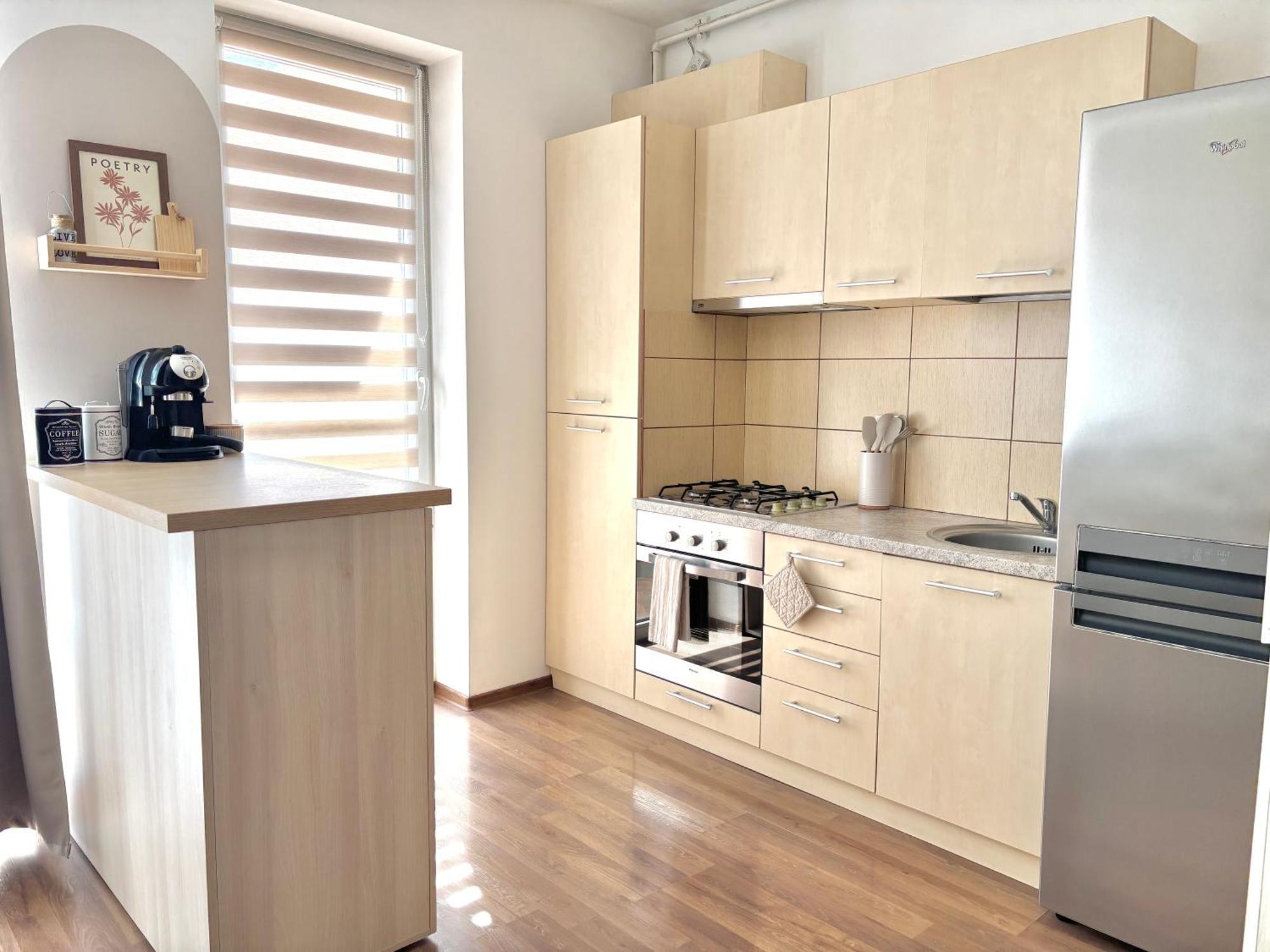Wanderlust Home Cream, Rasnov Apt For 4, Wifi And Free Parking ภายนอก รูปภาพ