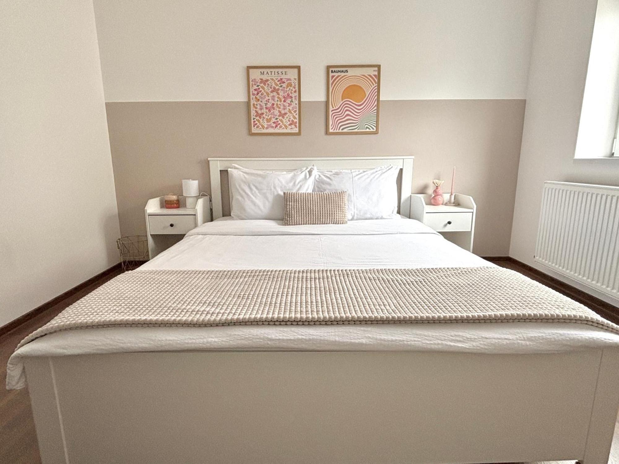 Wanderlust Home Cream, Rasnov Apt For 4, Wifi And Free Parking ภายนอก รูปภาพ
